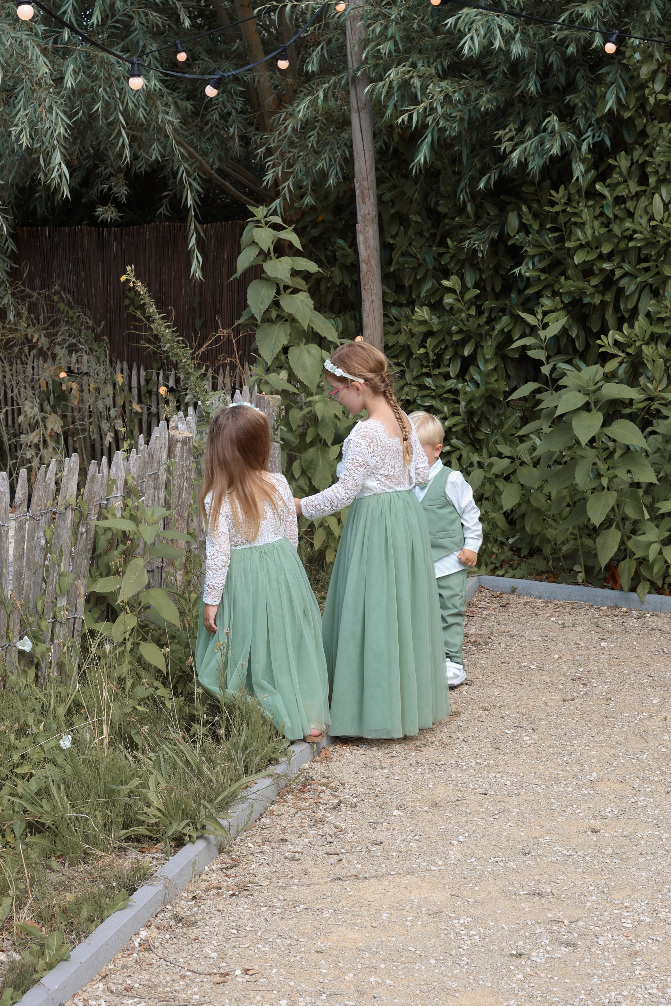 De kleinkinderen aan het spelen